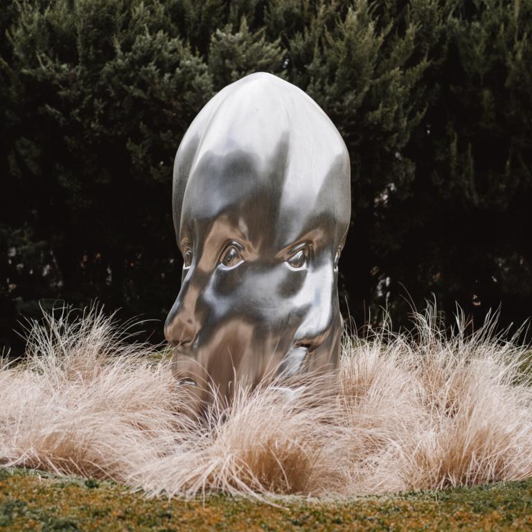 Fibreglass Figurative Sculpture – Woman by Sonia Payes, 250cm - view 8