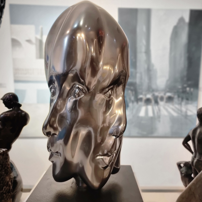 Fibreglass Figurative Sculpture – Woman by Sonia Payes, 60cm - view 7