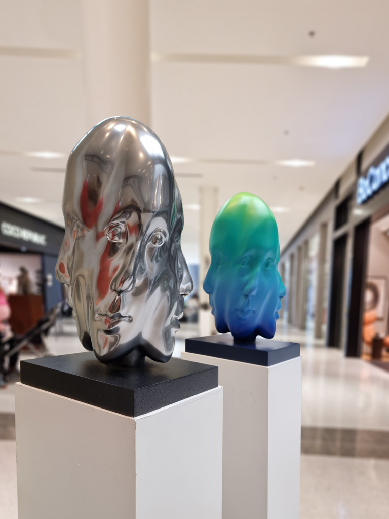 Fibreglass Figurative Sculpture – Woman by Sonia Payes, 60cm - view 2