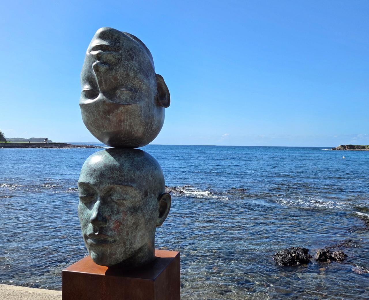 outdoor garden sculpture in bronze