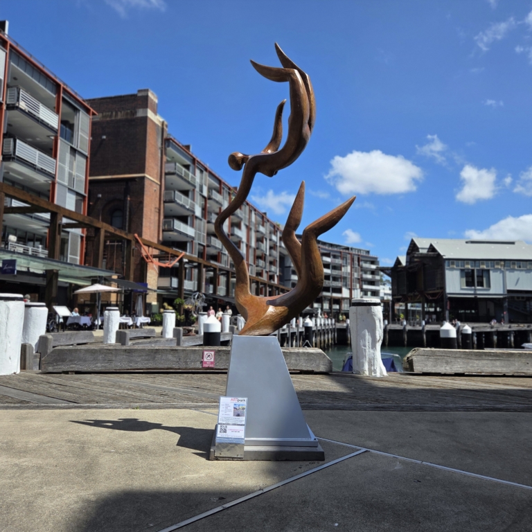 Bronze Figurative outdoor Sculpture – Hope by Michael Vaynman, 250cm
